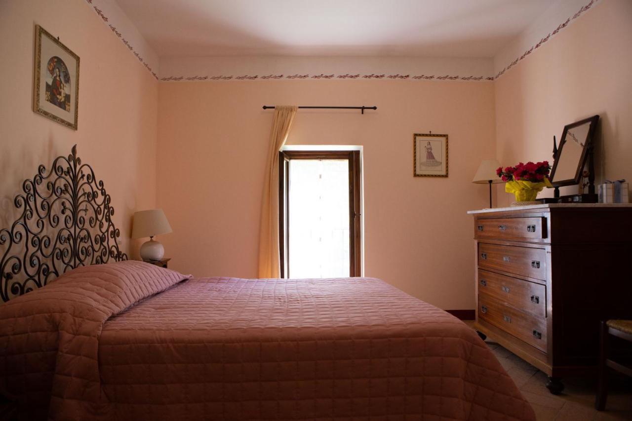 Agriturismo I Melograni Ferentillo Bagian luar foto