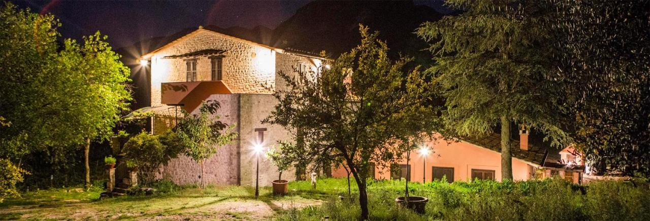 Agriturismo I Melograni Ferentillo Bagian luar foto